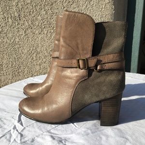 Lola Cruz - Leather Ankle Boots